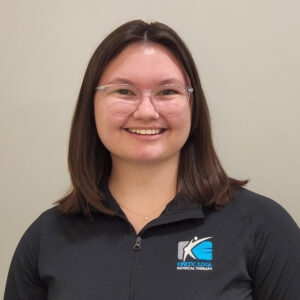 Ella Helgeson headshot